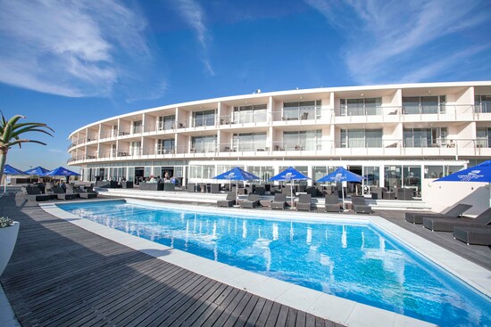 Lagoon Beach Hotel & Spa